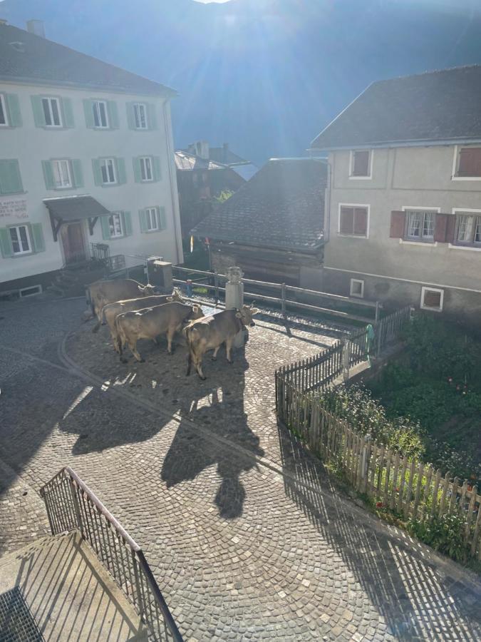 Gasthaus Beverin Farden Buitenkant foto