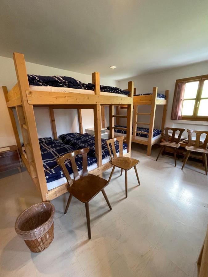 Gasthaus Beverin Farden Buitenkant foto
